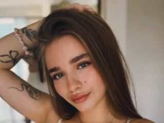 hot cam girl masturbating with vibrator ElinaLuxe