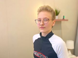 live free chat EllaPeres