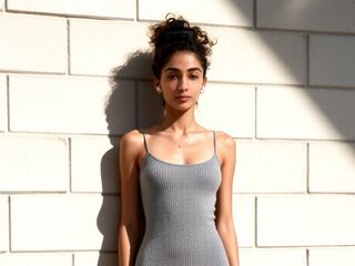 topless EllieTaulbee