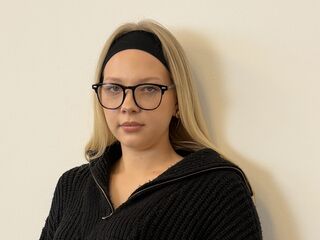 dity cam show FrancesVirunes