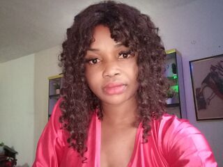 webcam chatroom Ginika