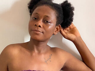 hot cam girl fingering pussy GraceLamisi