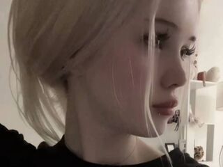 hot girl webcam picture HeatherHeinitz