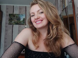 cam girl masturbating with vibrator HelenLannet