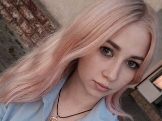 naked camgirl fingering pussy IsabelManha