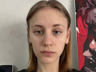 webcam babe chatroom KarisaKalscheuer