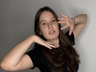 naked camgirl fingering pussy KasandraVewer