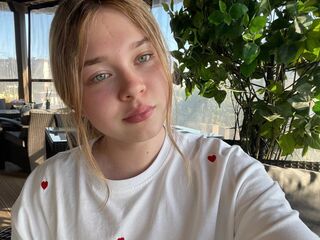 live striptease show KendallHennig