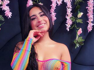 hot cam girl fingering shaved pussy KendraFerrati