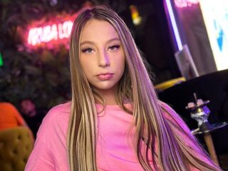 free webcam chatroom KendraRoxen