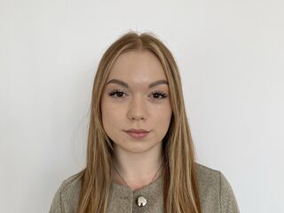 adult web cam KenishaDiamond