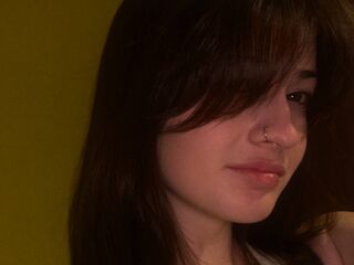 naughty camgirl masturbating with dildo KiliMinoa