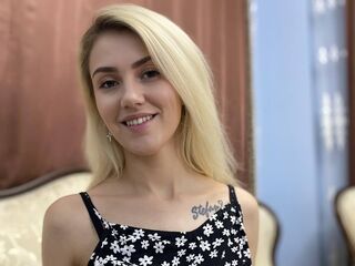naughty camgirl KristinaMoonless