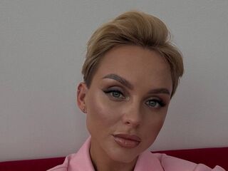 flirt chat room LanaDeFill