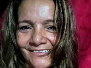 naked camgirl fingering pussy LaperlaRubby