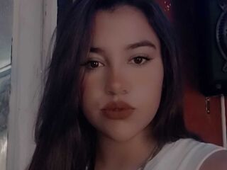 live webcam model LauWillson