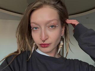 camslut showing pussy LaylaMoores