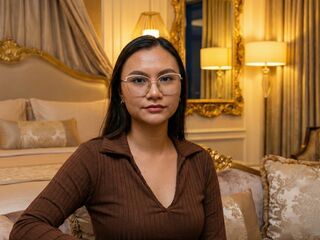 cam strip tease LeticiaHinkley