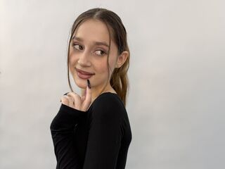 naked camgirl picture LindsayErhart