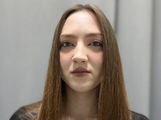 nude webcamgirl LisanBrown