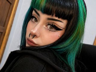 flirt chat room LolaGraves