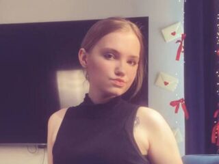 jasmin camgirl chatroom LoraKen