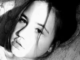 nude camgirl picture LoriFlox