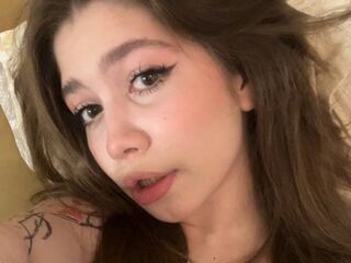 camgirl fingering pussy LouisaWilsonn