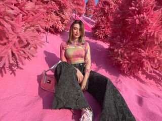 chat room sex show LouveniaPranger