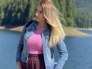 chatroom web cam LovelyMaia