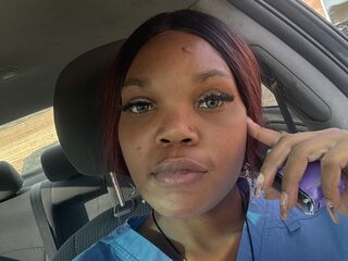 masturbating webcamgirl LunaNovaa