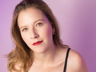 topless cam girl LyraBloom