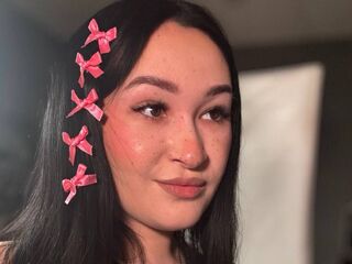 naked camgirl fingering pussy MargitLaukitis