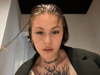 hot cam slut MattieScott
