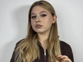 webcamgirl video chat MercedesVaught