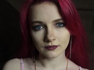 naked camgirl fingering pussy MercyNoctelle