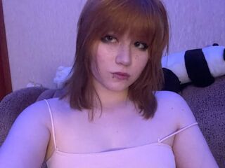topless cam girl MiSokimo