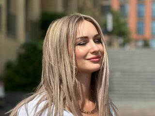 anal web cam sex MiaLunn