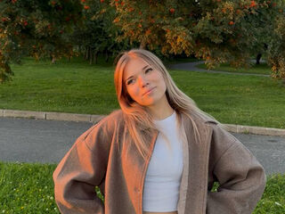 hot cam girl masturbating with dildo MichaelaFox