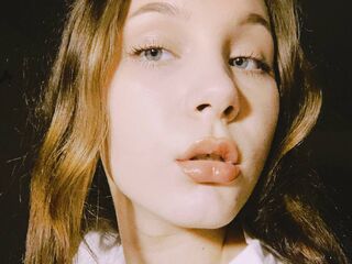naked cam girl picture MilaWillson