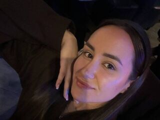 camgirl fingering pussy MillaFord