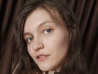 live cam show MillieStrife