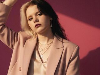adult cam chat MindyCollyn