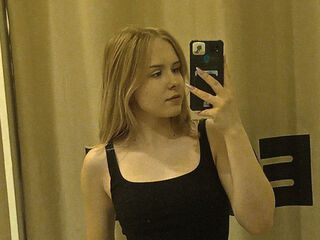 nude cam girl picture MolliMcDaniel