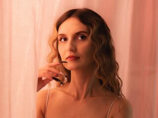 camgirl video chat room MoonSeraphine