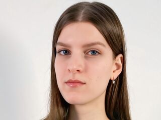 camgirl masturbating MyrtieKatula