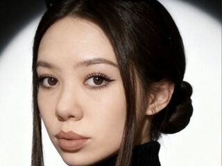 adult web cam NeomiMesker