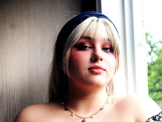 fingering girl chatroom NinaBloomie