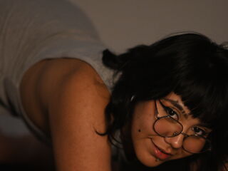 webcam strip tease show NoemieBlanche