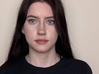 closeup cam OssieMichard